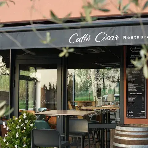 Caffé César, Restaurant L’initial